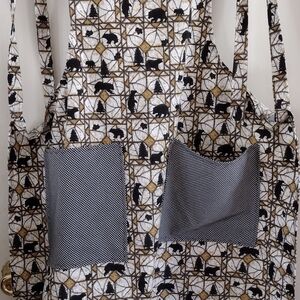 Apron bears and trees